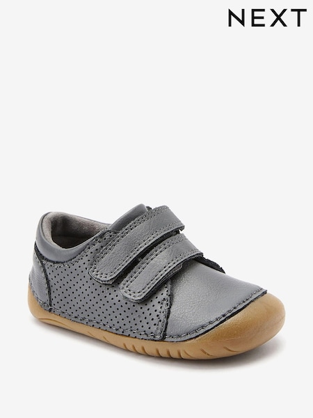 Grey Standard Fit (F) Crawler Shoes (859071) | €7