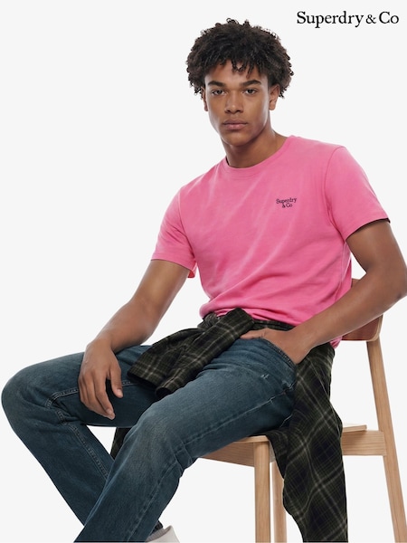 Rozā - Regular Superdry Essential Serif Logo Embroidered T-shirt