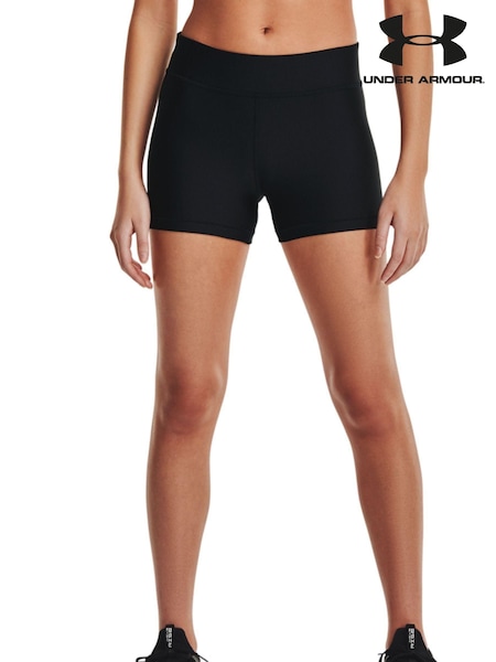 Under Armour Mid Rise Shorts (870989) | €10