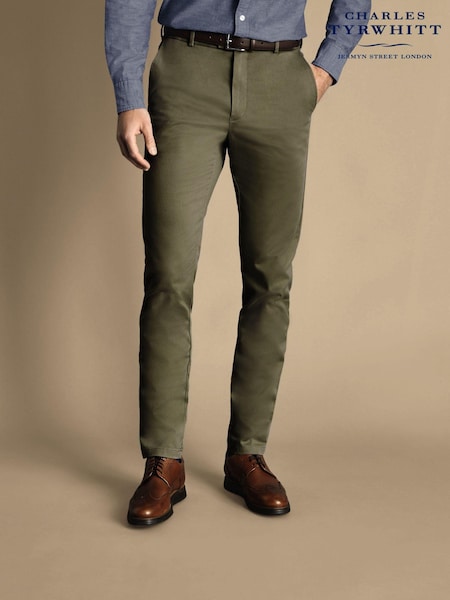 Charles Tyrwhitt Green Classic Fit Ultimate non-iron Chino Trousers (872300) | €118