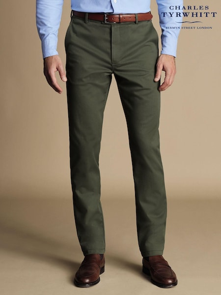 Charles Tyrwhitt Green Classic Fit Ultimate non-iron Chino Trousers (872316) | €105