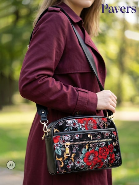 Black - Pavers Adjustable Strap Multi Pocket Cross-body Bag