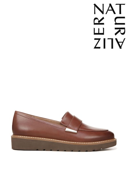 Naturalizer Adiline Wide Fit Slip-On Leather Loafers (878393) | € 105