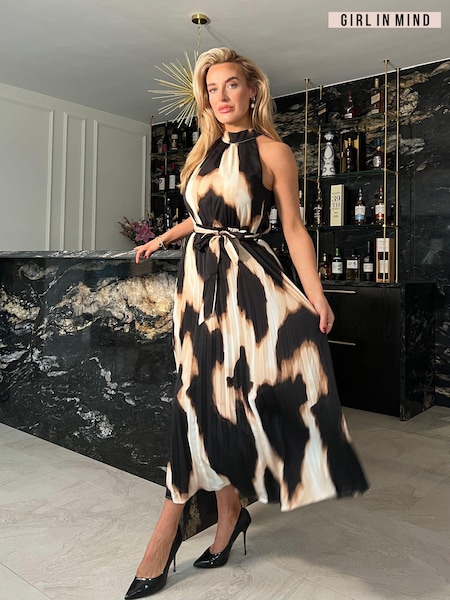 Girl In Mind Black Carla Pleated Midi Dress (879992) | 123 QAR