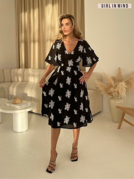 Girl In Mind Black Lane Embroidered Angel Sleeve Midi Dress (880300) | €35