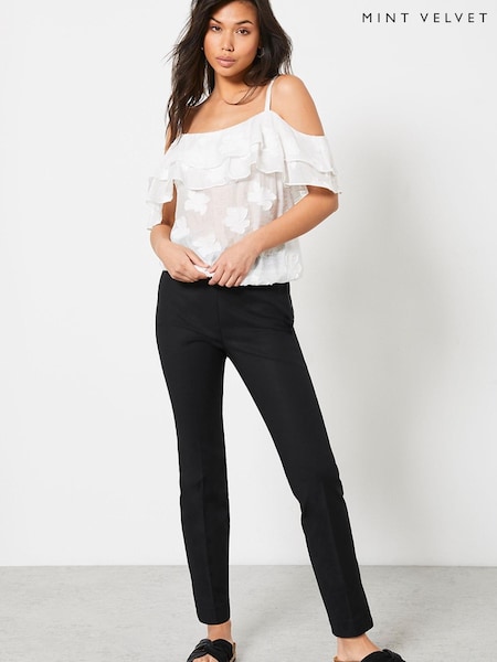 Mint Velvet Black Popper Capri Trousers (882030) | 31 €