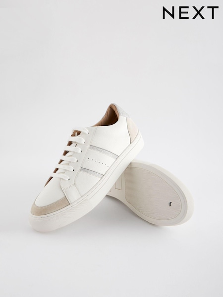 Bela - Signature Leather Lace-Up Trainers (883326) | € 23