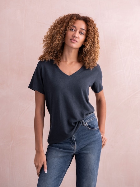 Celtic & Co.  Linen / Cotton V-Neck T Shirt (889591) | €32