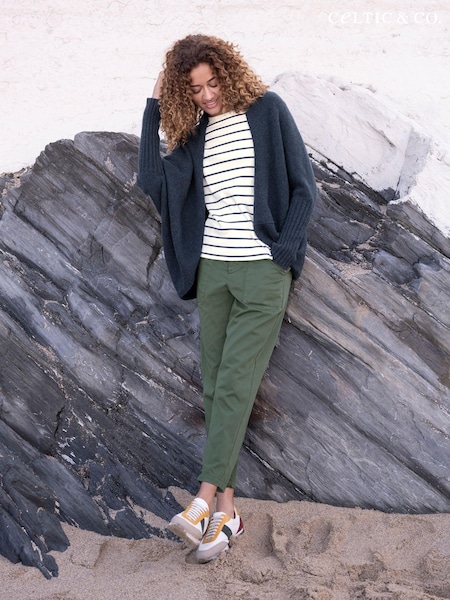 Celtic & Co. Green Slim Leg 100% Cotton Trousers (890670) | 75 €