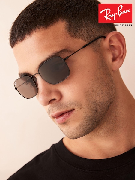 Ray-Ban Black Sunglasses (899967) | 121 €