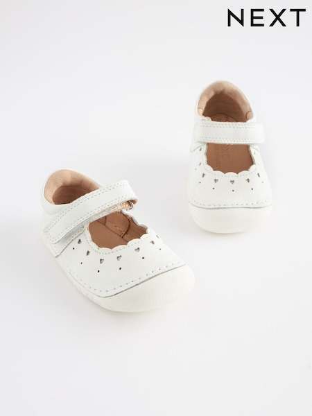 White Leather Standard Fit (F) Crawler Mary Jane Shoes (900835) | €33