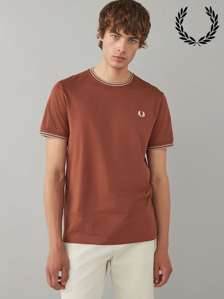 Fred Perry Twin Tipped Logo T-Shirt (915298) | 166 QAR