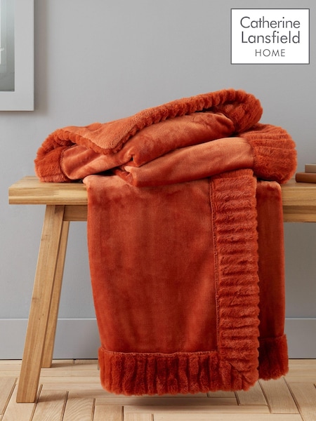 Catherine Lansfield Orange Velvet And Faux Fur Soft and Cosy Throw (919825) | €44