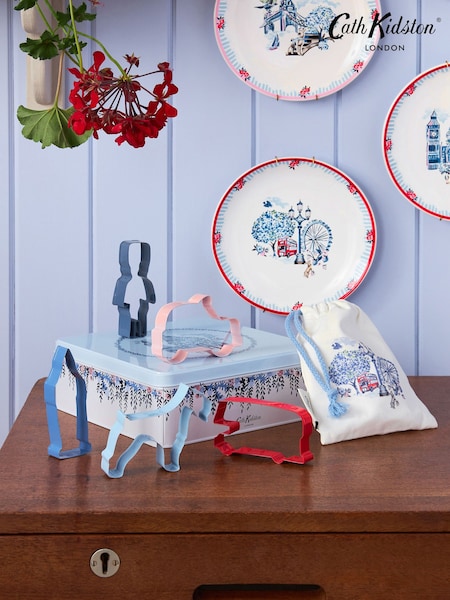 Cath Kidston London Biscuit Tin and Cookie Cutters (922556) | €37
