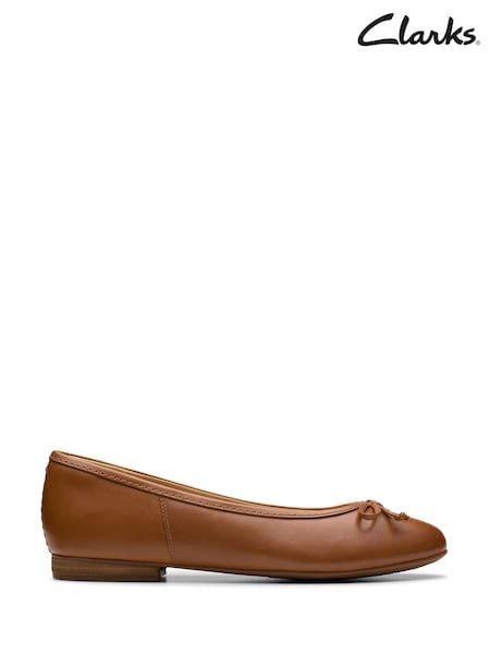 Ruskea - Clarks Leather Fawna Lily Shoes (925270) | €102