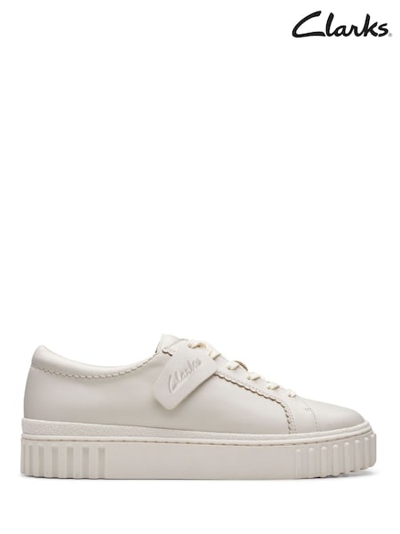 Clarks White Leather Mayhill Walk Trainers (925346) | €56