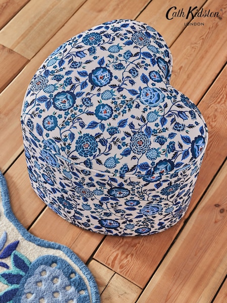 Cath Kidston Strawberry Garden Blue Locket Heart Shaped Stool (925647) | €145