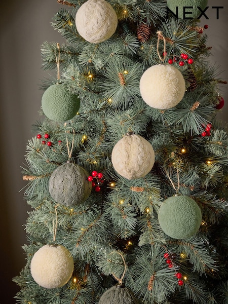 Set of 9 Borg and Knit Christmas Baubles (935473) | 23 €