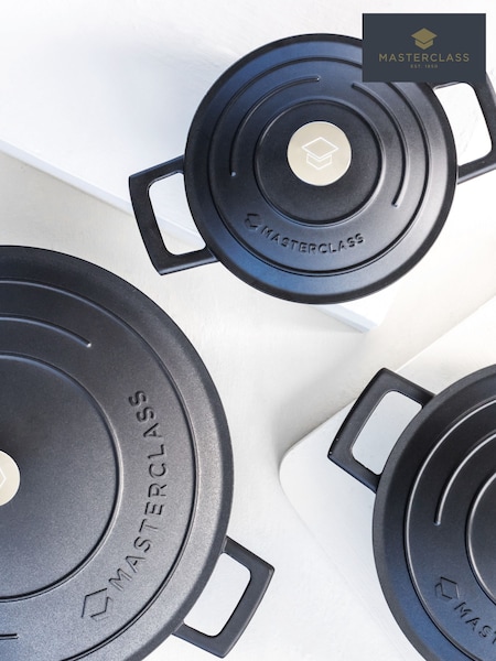 Masterclass Black Cast Aluminium 2.5L Casserole Dish (936390) | €58