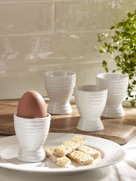 Set of 4 Malvern Embossed Egg Cups (938621) | 10 €