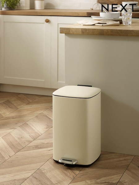 20L Soft Close Pedal Bin (941162) | 58 €