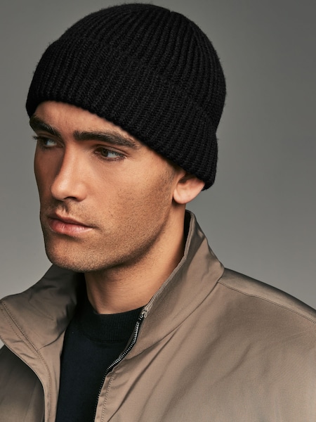Black Knitted Beanie Hat (944850) | kr121