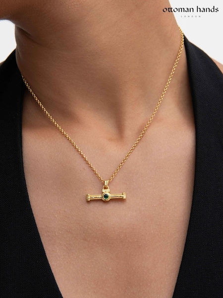 Алтын реңк - Ottoman Hands Emerald Green Cz Tennis T-bar Necklace