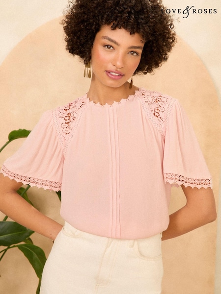 Love & Roses Pink Crochet Detail Flutter Sleeve Blouse (966061) | € 24