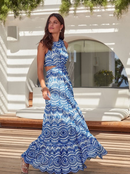 Бело-синяя - Premium Broderie Cut-Out Detail Dress (968226) | €33