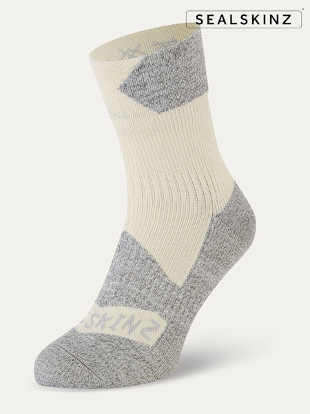 Sealskinz Cream Bircham Waterproof All Weather Ankle Length Socks (976231) | €47