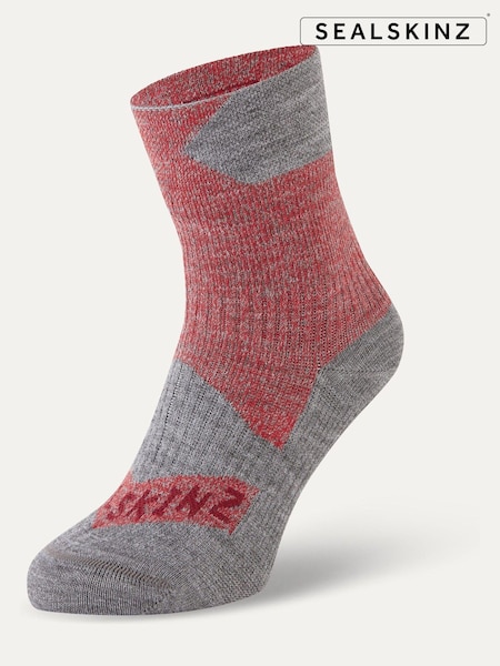 Sealskinz Red Bircham Waterproof All Weather Ankle Length Socks (976240) | 137 LEI