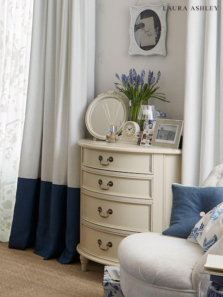 Laura Ashley Ivory Clifton Half Moon 4 Drawer Chest (978183) | €948