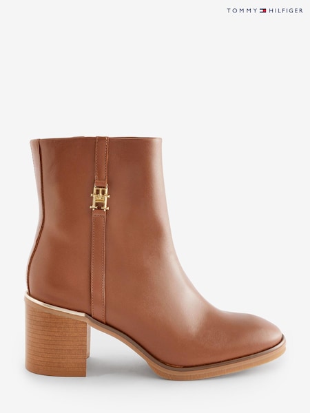 Tommy Hilfiger Mid Heel Brown Boots (983976) | €95