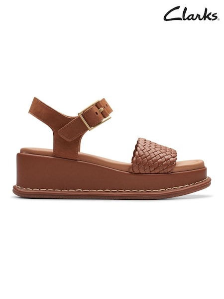 Clarks Brown Kimmei Bay Sandals (989568) | €51