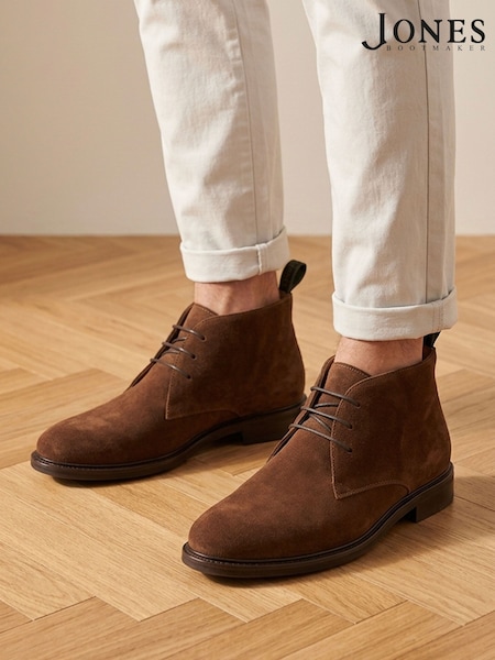 Brown Suede - Regular Jones Bootmaker Deacon Wide Fit Suede Leather Chukka Boots