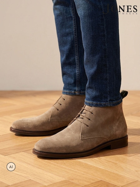 Taupe Suede - Regular Jones Bootmaker Deacon Suede Chukka Boots