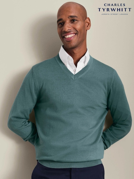 Green - Regular Charles Tyrwhitt Pure Merino V-neck Jumper