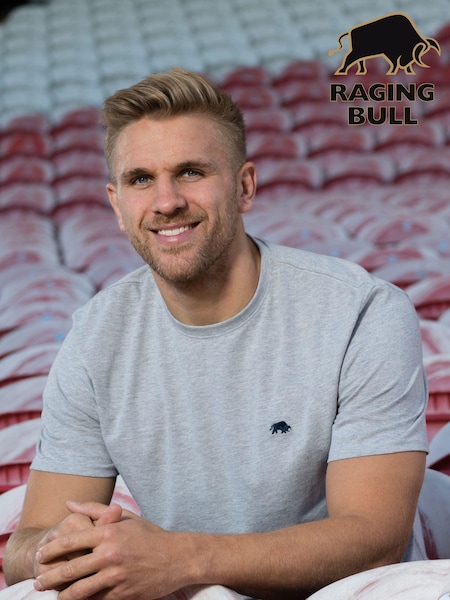 Raging Bull Classic T-Shirt (A03210) | €36 - €38