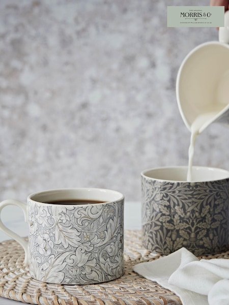 Morris & Co. Set of 2 Grey Bachelors & Acorn Mugs (A04627) | €47