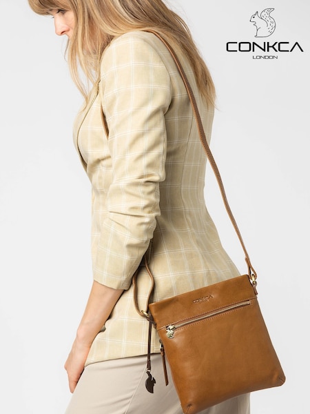 Bronzeado escuro - Conkca Yayoi Leather Cross-Body Bag (A07824) | R$ 485