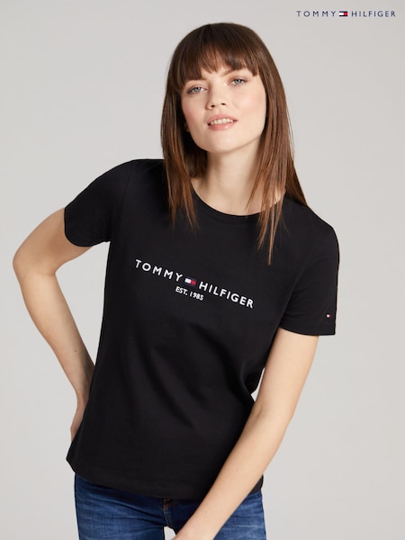 أسود - تي شيرت بشعار Heritage من Tommy Hilfiger (A08106) | ‏16 ر.ع.‏