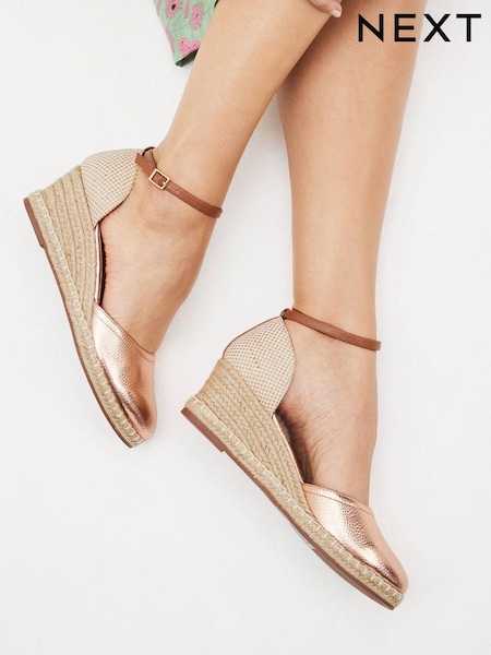 Rose Gold Extra Wide Fit Forever Comfort® Closed Toe Wedges (A0C986) | €12