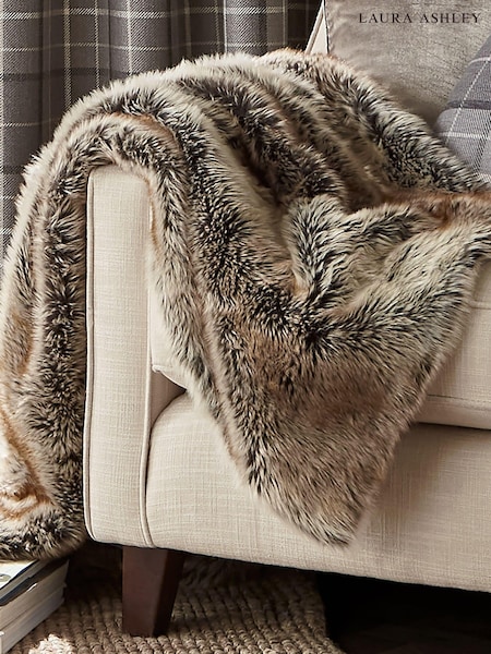 Laura Ashley Hexham Faux Fur Throw (A17777) | 885 zł