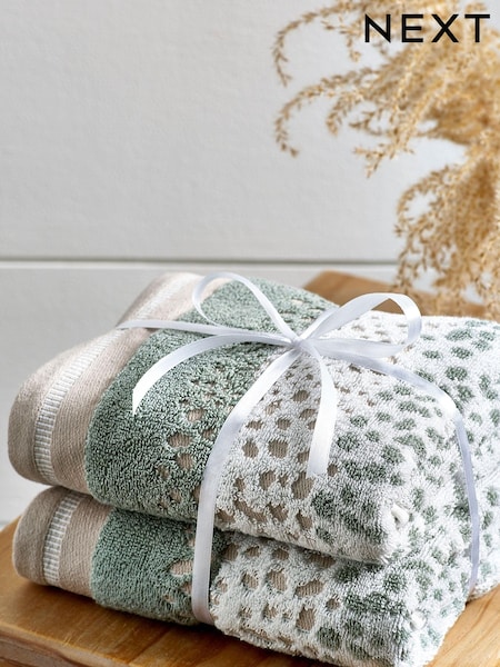Sage Green Set of 2 Hand Towels 100% Cotton (A35926) | €20