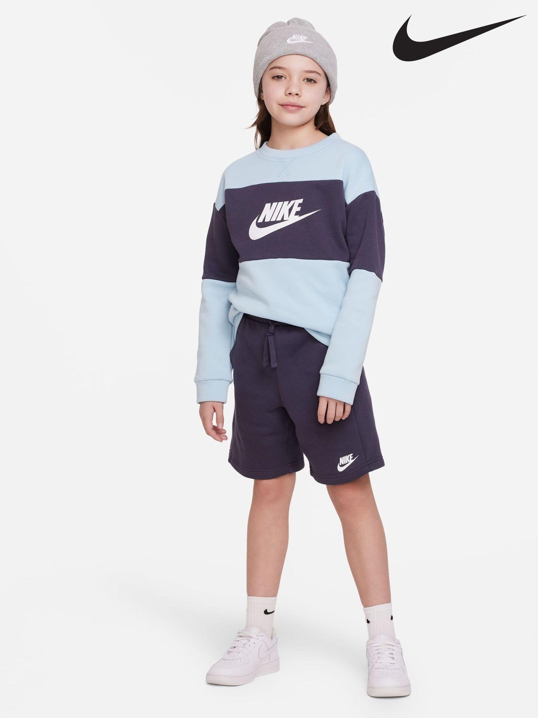 Nike sweat short outfit discount