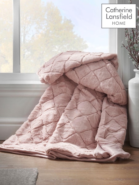 Catherine Lansfield Pink Teddy Cosy and Soft Diamond Fleece Throw (A58926) | €36