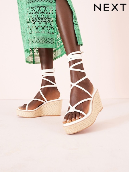 Blanc - Chaussures compensées hautes à lanières Forever Comfort® (A59114) | € 17