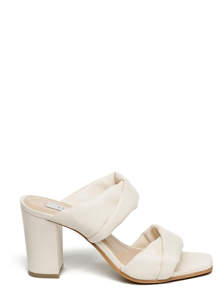 Steven New York Cream Imani Heeled Sandals (A67777) | €59