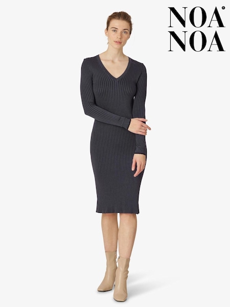 Noa Noa Blue Long Sleeved Viscose Knitted Dress (A98538) | €68