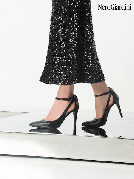 NeroGiardini Black Leather Bow Court Shoes (AA0647) | R$ 1,680